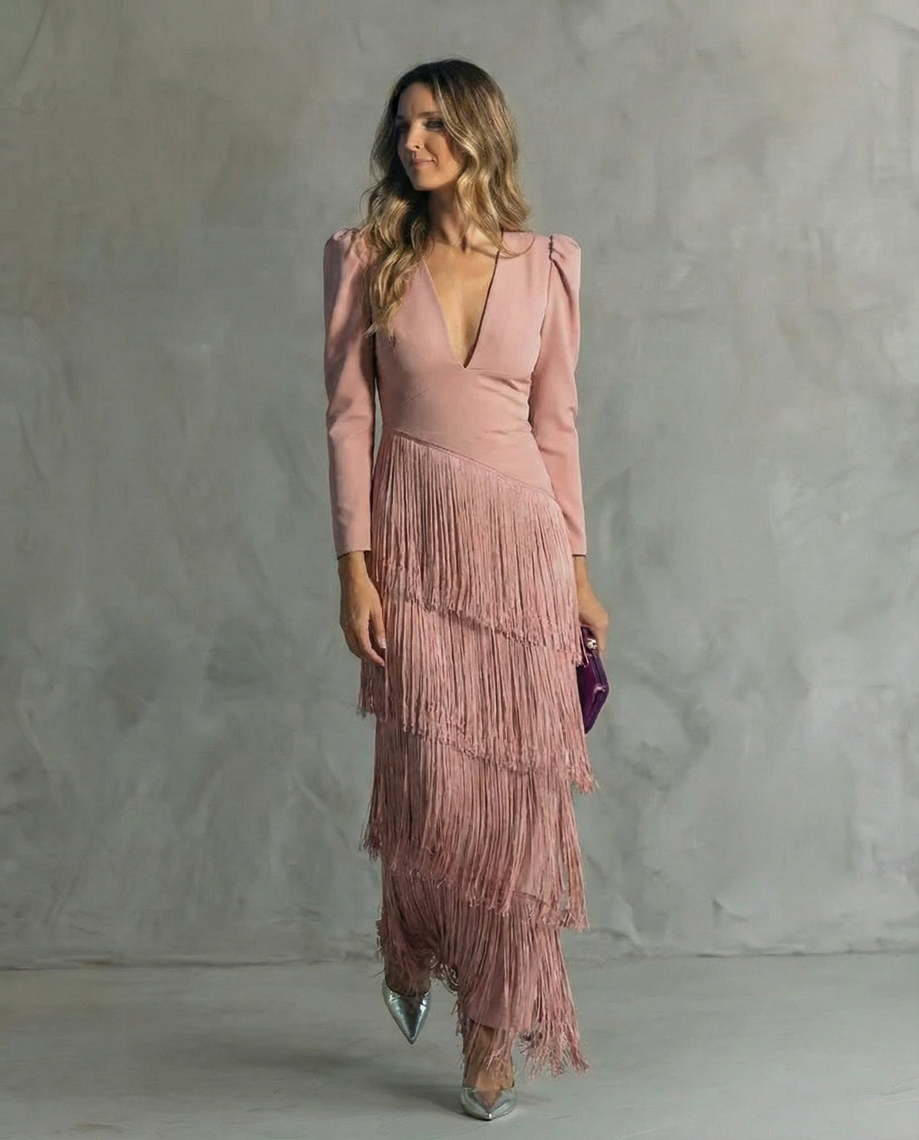 Clara™ | Elegante vestido midi con mangas con flecos