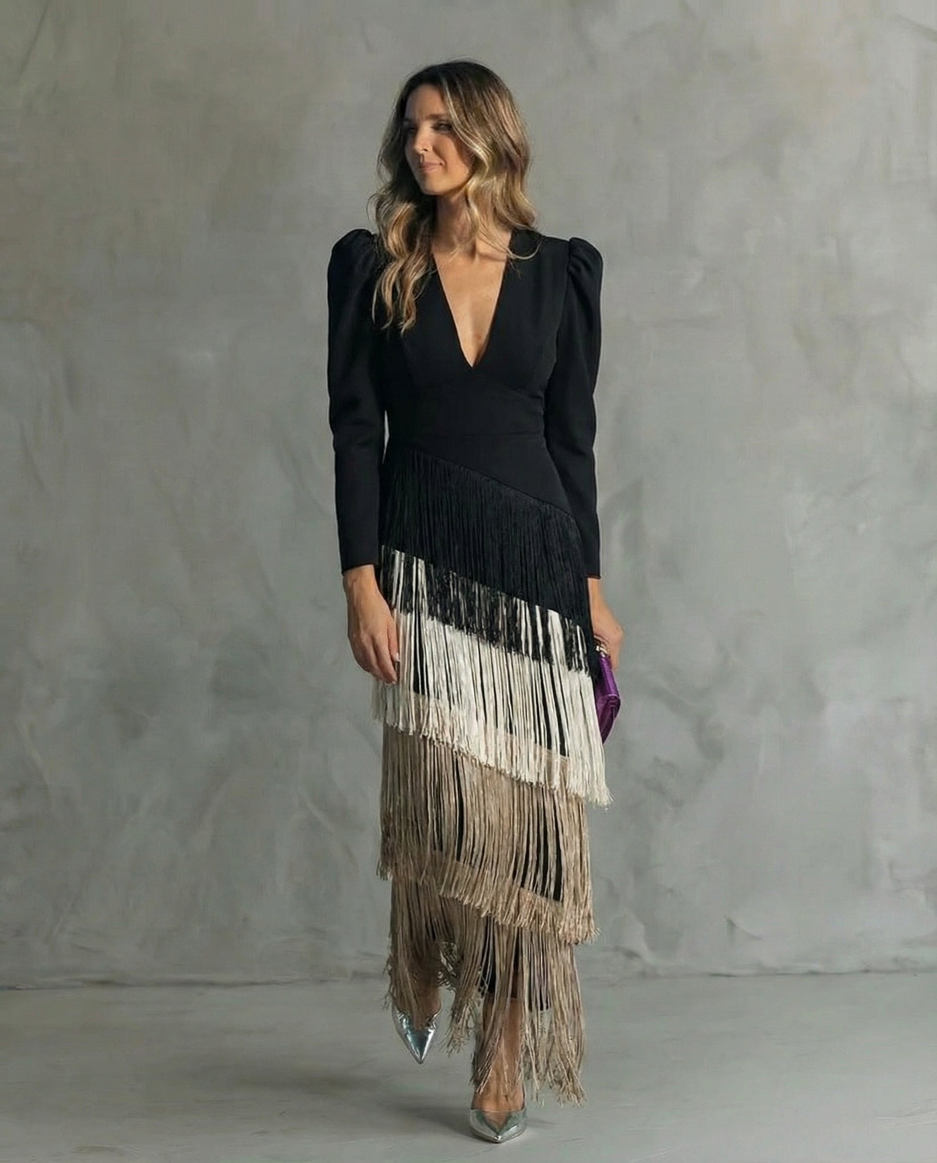 Clara™ | Elegante vestido midi con mangas con flecos